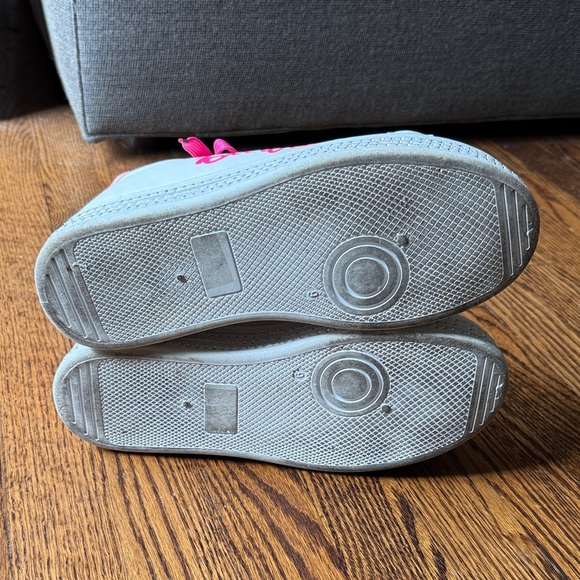 Barbie Women’s 9 Pink and White Sneakers with Rhinestones - Picture 7 of 7